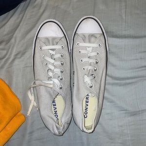 Converse Low tops